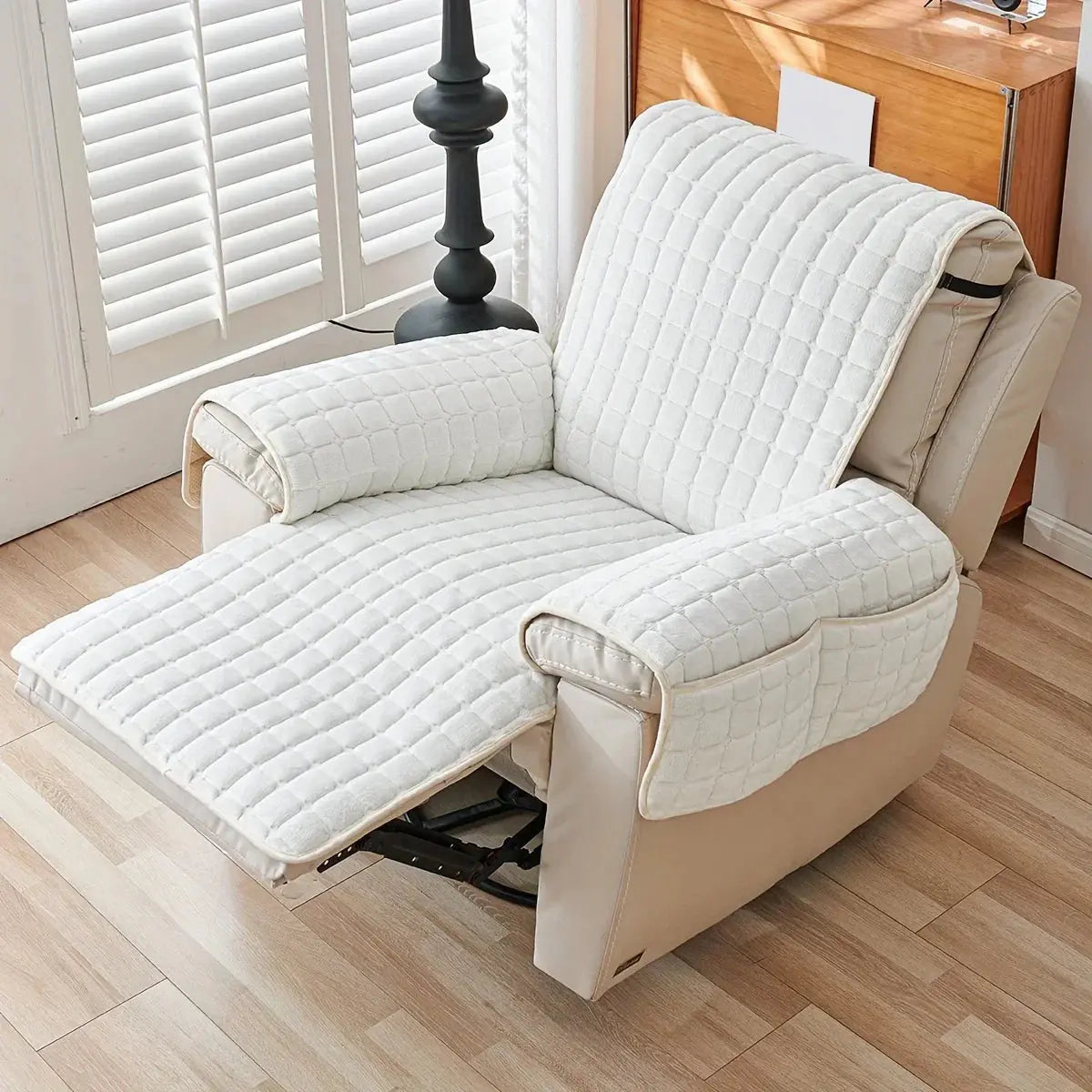 Washable Recliner Slipcover with Elastic Straps for Kids Pets and Daily Furniture Care