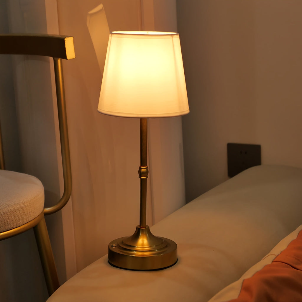 Dimmable Battery-Powered Table Lamp