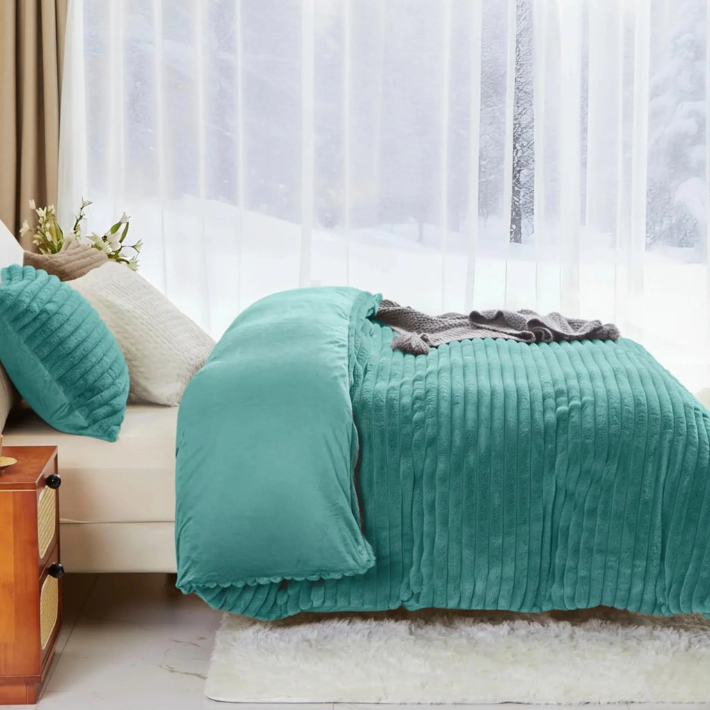 Winter Warm Duvet Cover Set with Thick Flano Coral Fleece and Matching Pillowcases