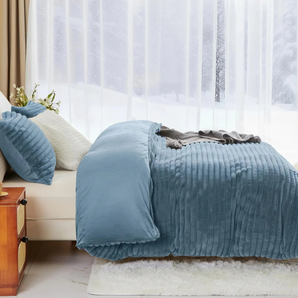 Winter Warm Duvet Cover Set with Thick Flano Coral Fleece and Matching Pillowcases