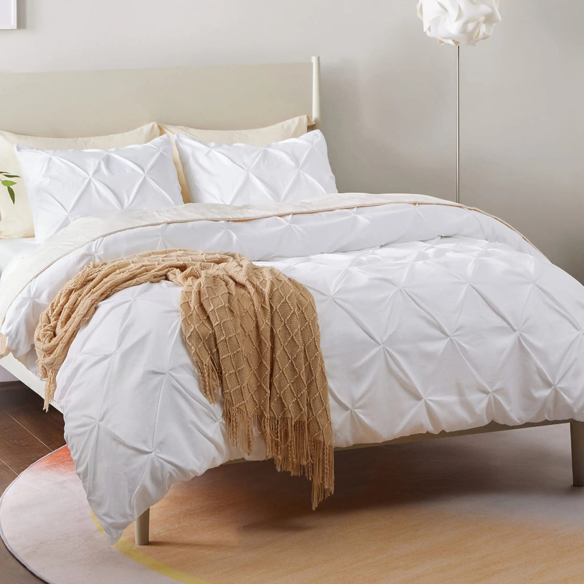 Pinch Pleated Duvet Cover Set with Hidden Zipper and Corner Ties for Super King Plus Bedding