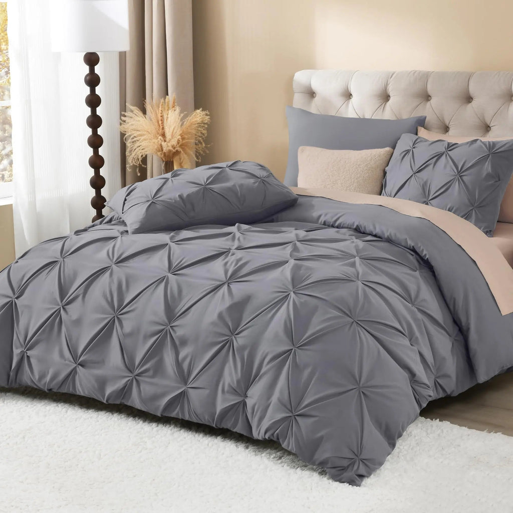 Pinch Pleated Duvet Cover Set with Hidden Zipper and Corner Ties for Super King Plus Bedding