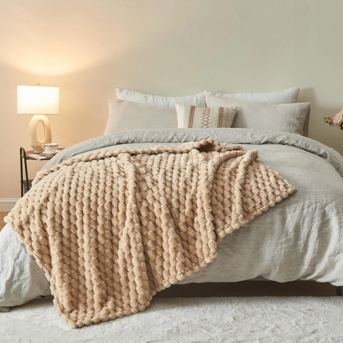 3D Clouds Jacquard Silky Flannel Fleece Blanket with Lightweight All-Season Comfort for Home and Office Use