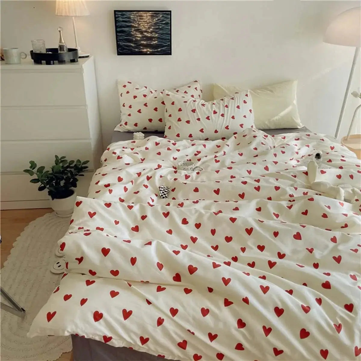 Korean Style Love Heart Bedding Set with Duvet Cover Flat Sheet and Pillowcases for Everyday Comfort