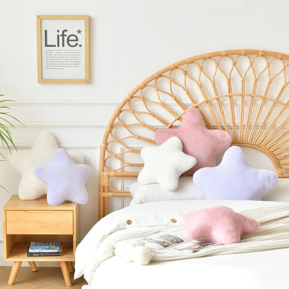 Plush Star Decorative Cushion with Soft Throw-Pillow Design for Kids’ Rooms, Bedrooms, and Cozy Living Spaces