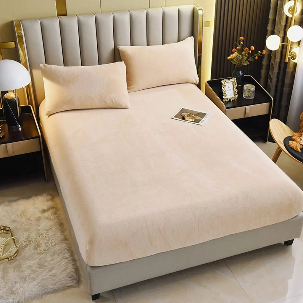 Plush Velvet Thermal Mattress Cover Sheet Set for Winter Bedding Comfort
