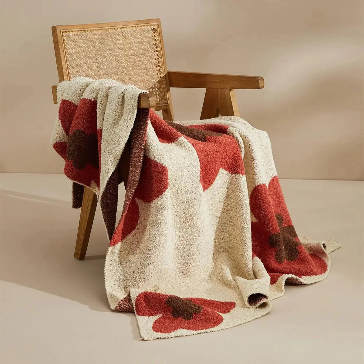 Soft Sunflower Printed Fleece Throw Blanket with Lightweight Warmth for Bed, Sofa, and All-Season Comfort