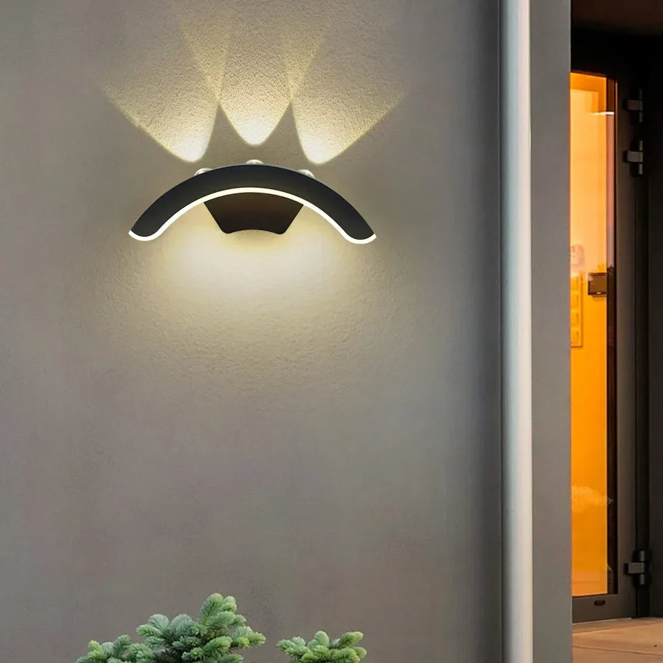 StormLite Outdoor Wall Light - Sleek, Weatherproof Exterior Lighting