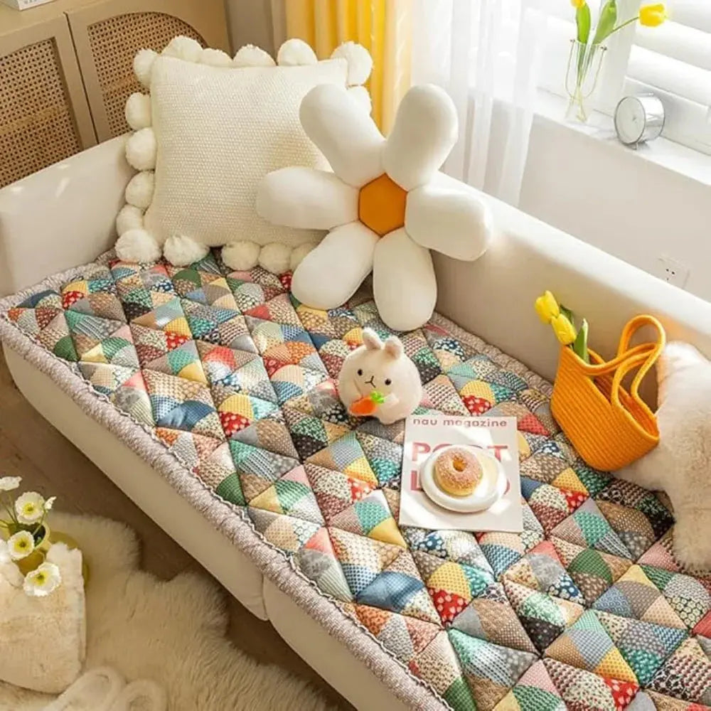 Cute Floral Pet Sofa Cover and Bed Mat with Soft Washable Fabric for Cats and Dogs