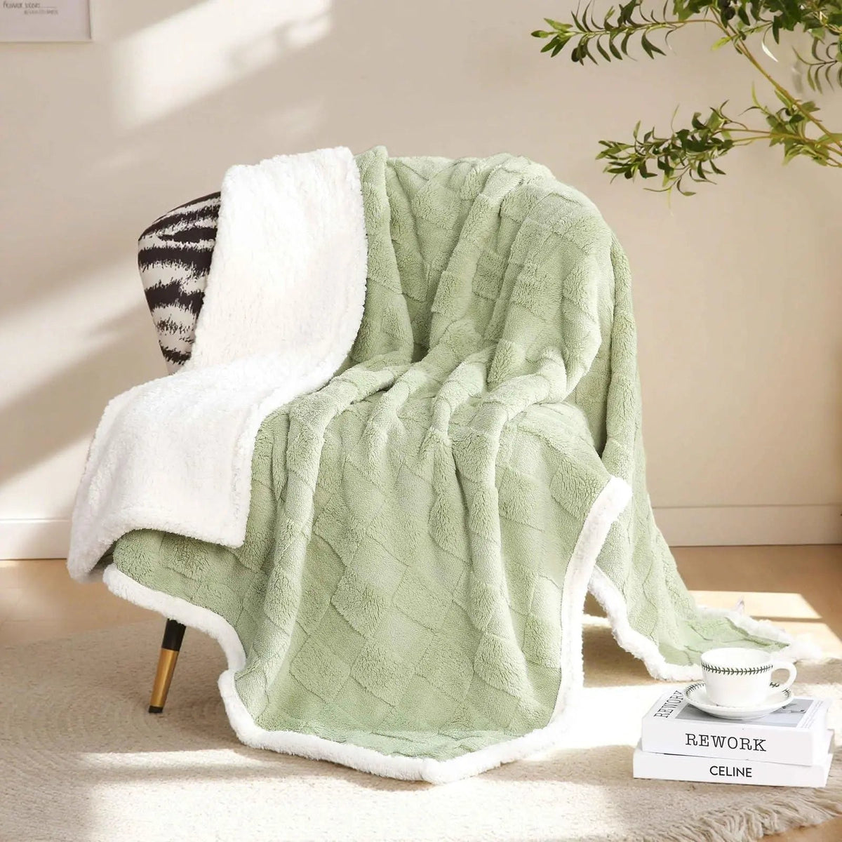 Sherpa Flannel Throw Blanket with Dual Layer Design for Year Round Comfort and Cozy Living