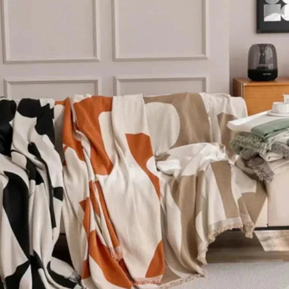 Chenille Plaid Throw Blanket with Soft Lightweight Texture for Sofa, Bedroom, and Everyday Relaxation