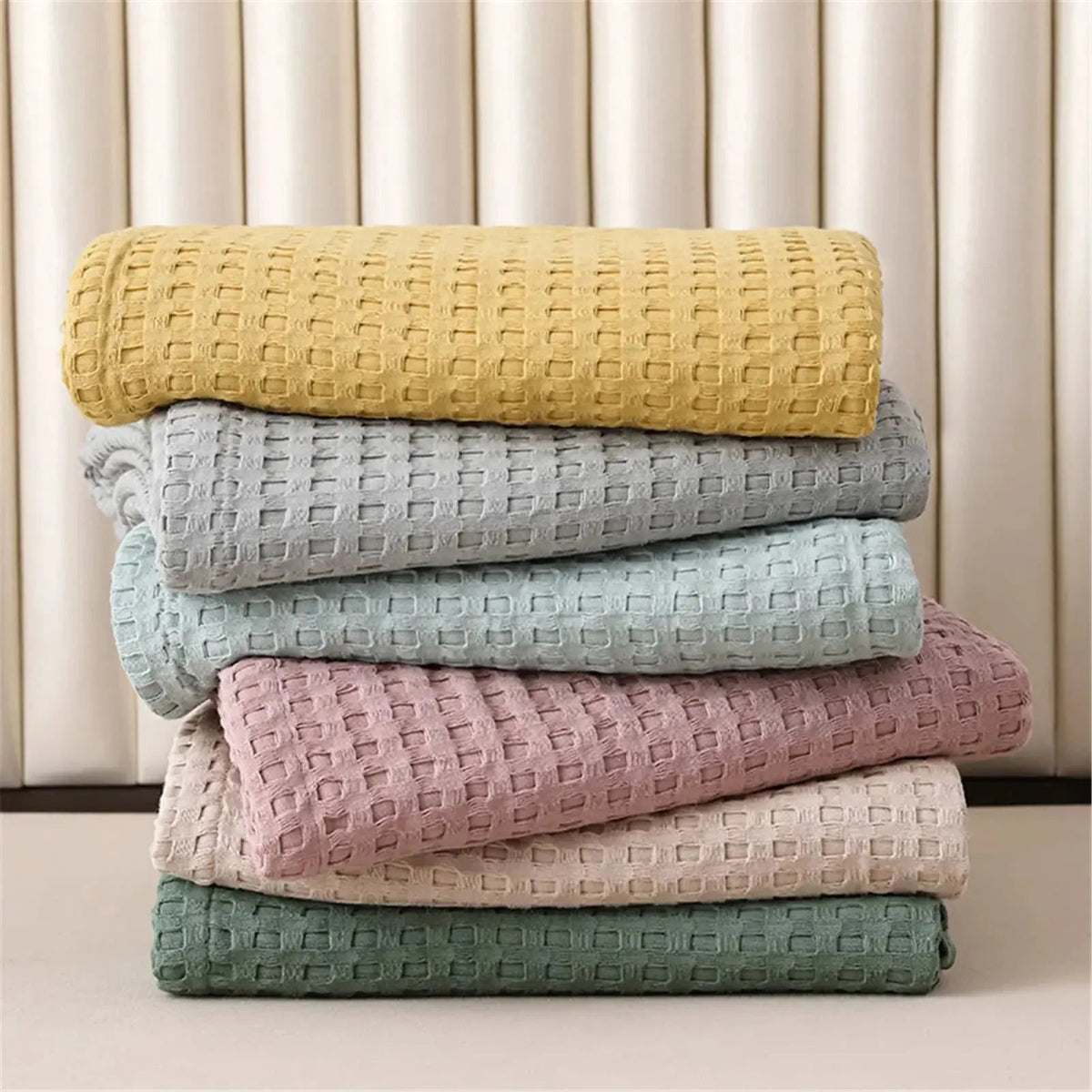 Cotton Waffle Weave Blanket with Lightweight Breathable Design for Summer and Mild Weather Comfort