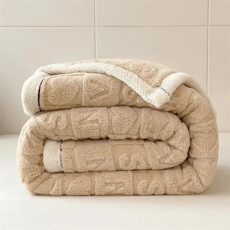 Love Taffu Multifunctional Solid-Color Blanket with Soft Microfiber Texture for Cozy All-Season Home Styling