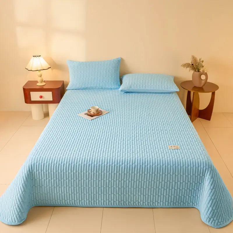 Quilt Set Lightweight Square Stitch Coverlet with Shams for All Season Use