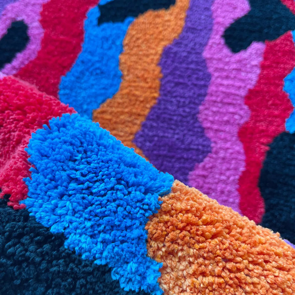 Twisted Smiling Tufted Handmade Carpet Rug, Soft Fluffy Microfiber Polyester Floor Mat with Rubber Backing for Bedroom, Bathroom, and Room Decor