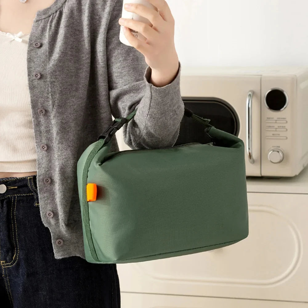Insulated Lunch Bag with Leakproof Zipper and Large Capacity Design for Work, Travel, and Daily Food Storage