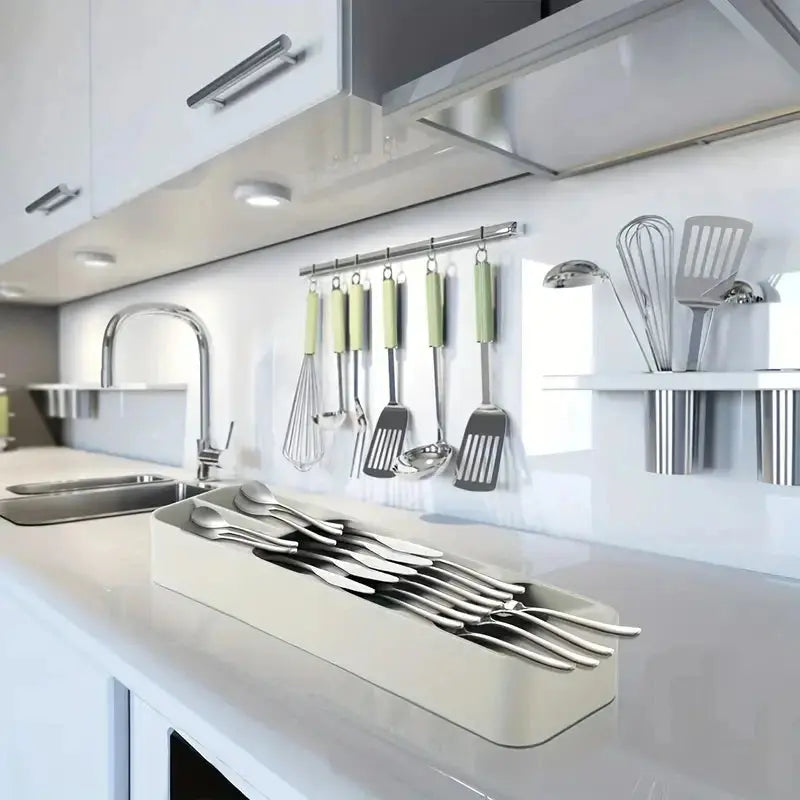 Plastic Cutlery Storage Tray Organizer for Kitchen Drawer Flatware