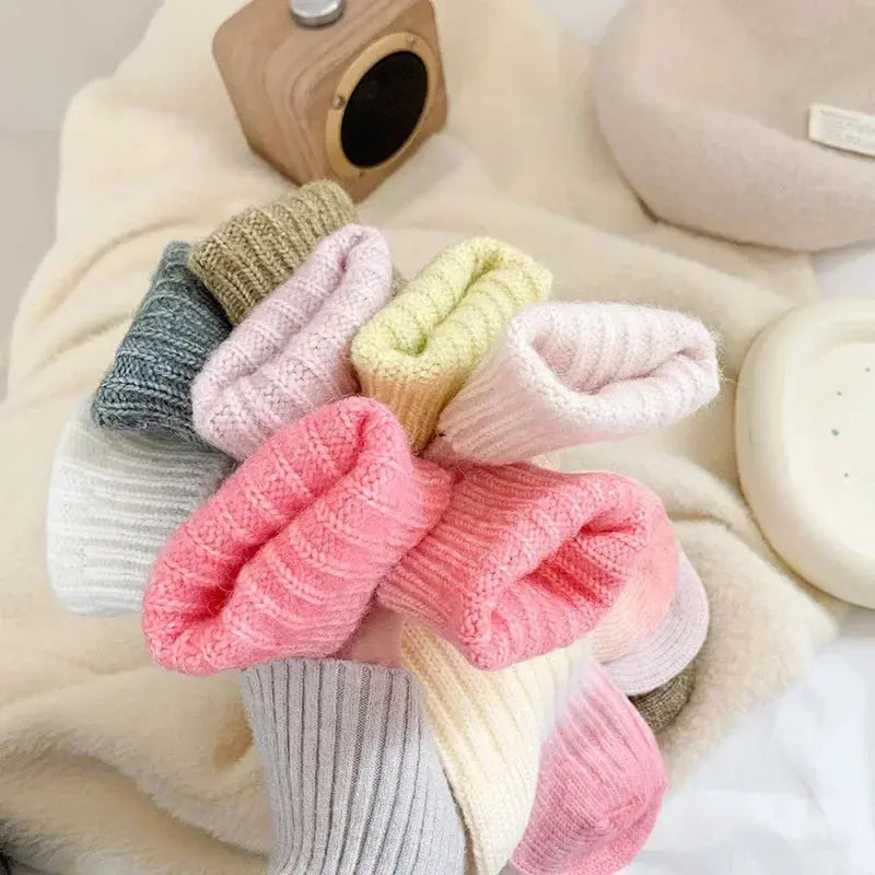 Gradient Wool Cashmere Long Knit Socks for Women with Thick Thermal Knit for Autumn and Winter Wear