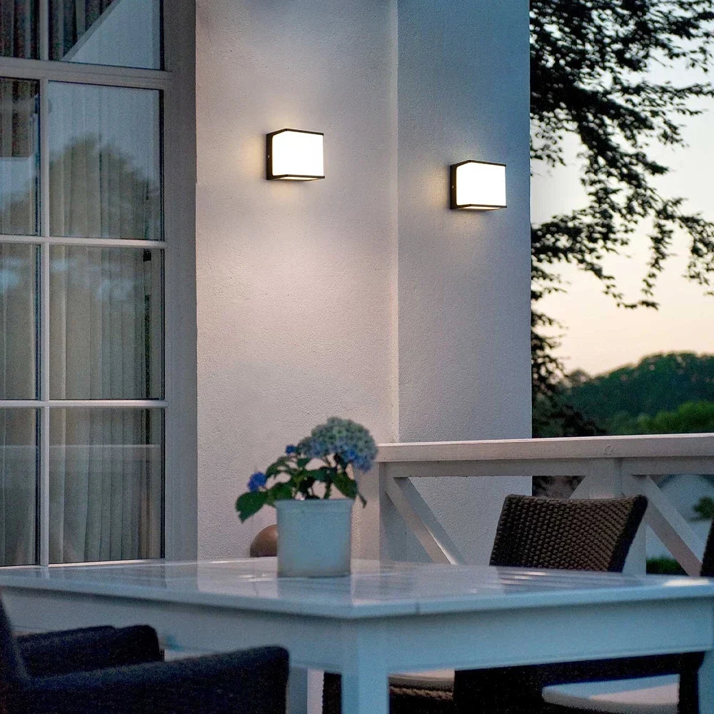 AeroCube Outdoor Wall Light — Modern Exterior Lighting for Stylish Homes