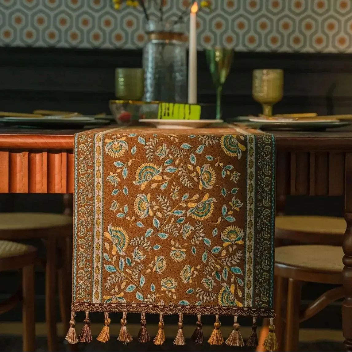 Jacquard Plant Table Runner with Tassels for Dining Table Decor