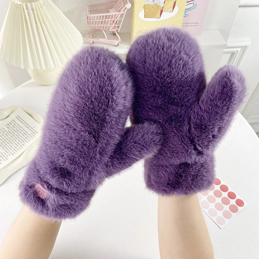 Plush Faux Fur Mittens with Heat Retaining Full Coverage Design for Cold Weather Comfort