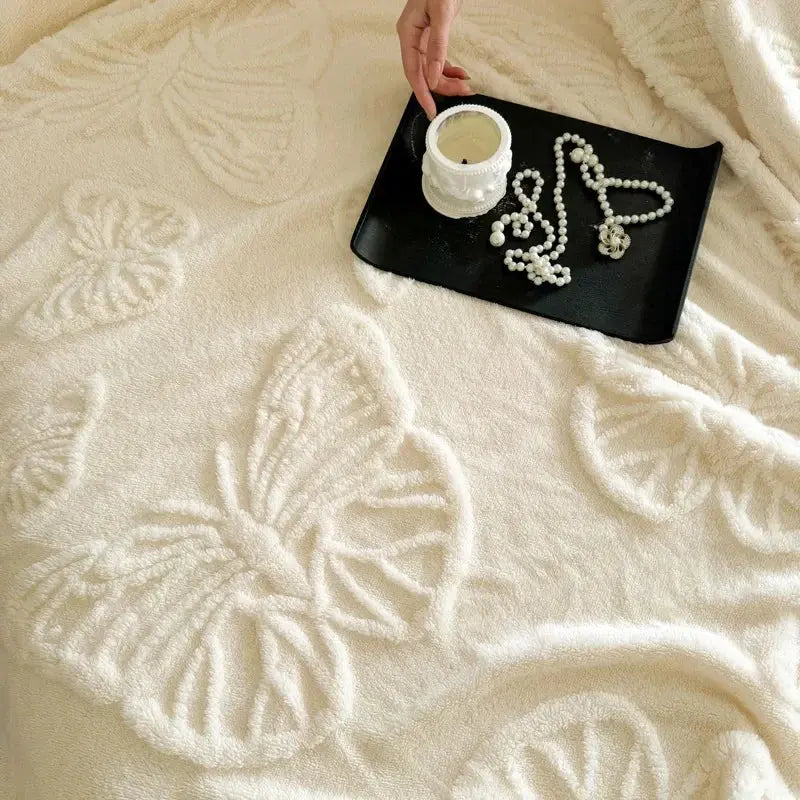 Coral Fleece Flannel Blanket in Solid Color with Lightweight Warmth for Winter Home and Office Use