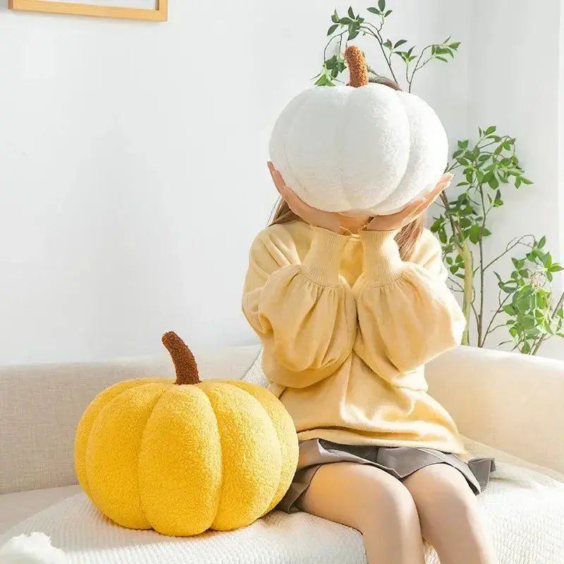 Plush Pumpkin Decorative Cushion with Three Dimensional Design for Seasonal Home Styling