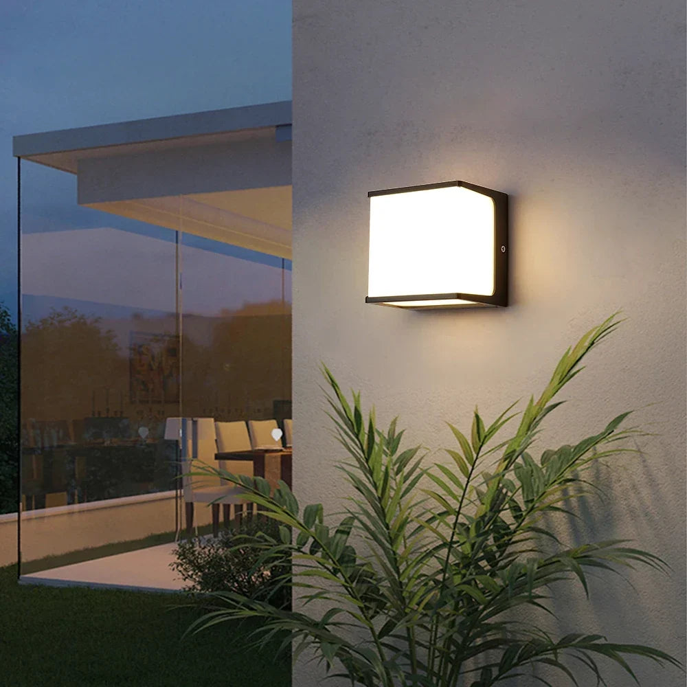 AeroCube Outdoor Wall Light — Modern Exterior Lighting for Stylish Homes