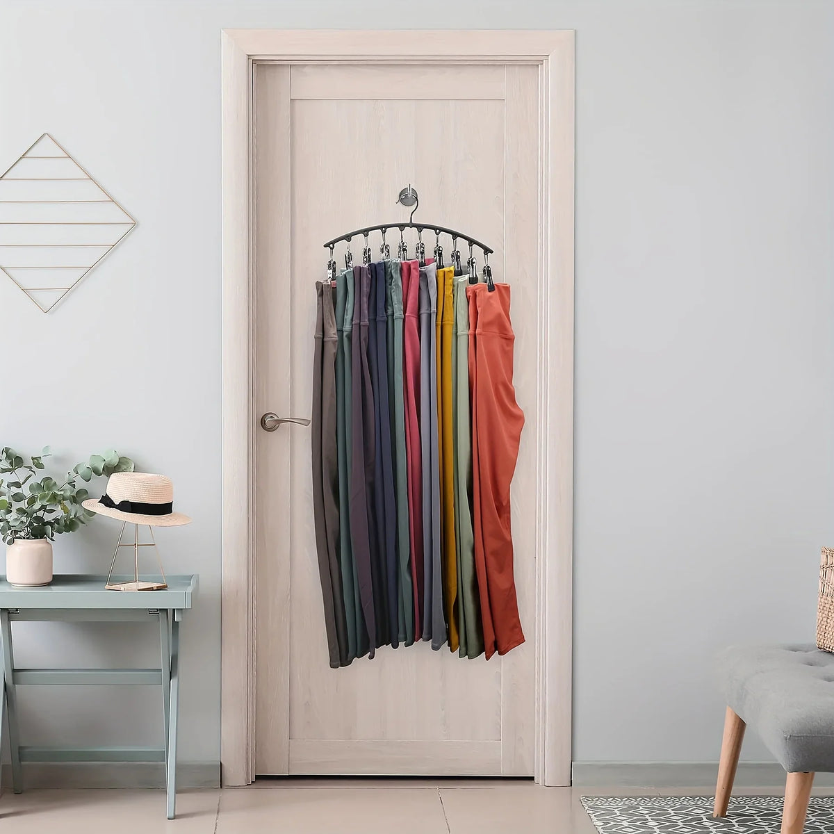 2Pcs Curved Legging Organizer Hanger with Clip Design for Closet and Wardrobe Storage