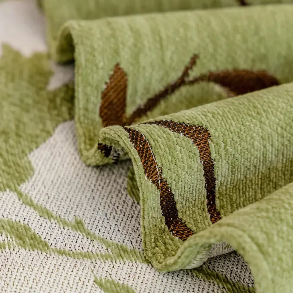 Bohemian Chenille Sofa Cover with Tassels for Four-Season Use as Universal Blanket and Furniture Protector