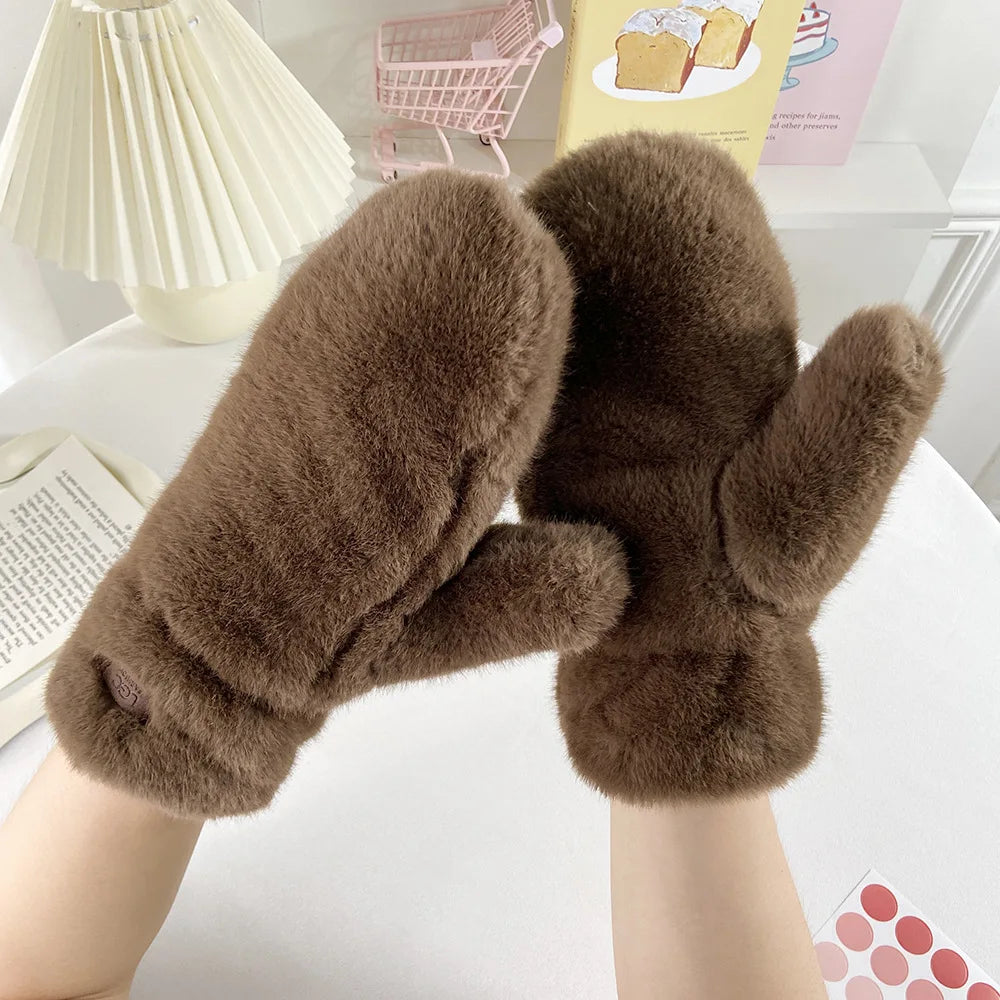 Plush Faux Fur Mittens with Heat Retaining Full Coverage Design for Cold Weather Comfort