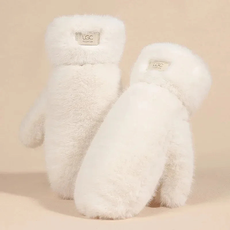 Plush Faux Fur Mittens with Heat Retaining Full Coverage Design for Cold Weather Comfort