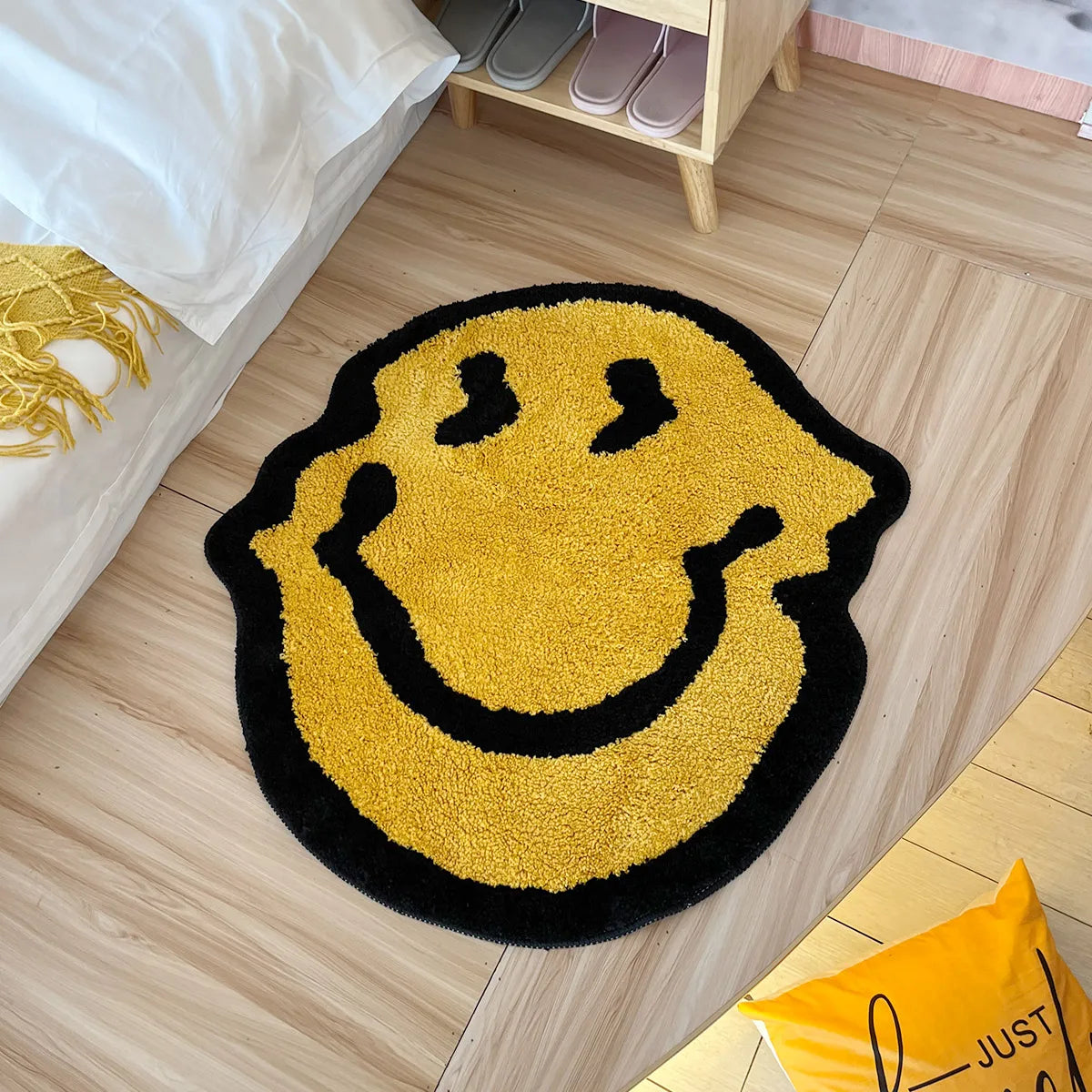 Twisted Smiling Tufted Handmade Carpet Rug, Soft Fluffy Microfiber Polyester Floor Mat with Rubber Backing for Bedroom, Bathroom, and Room Decor