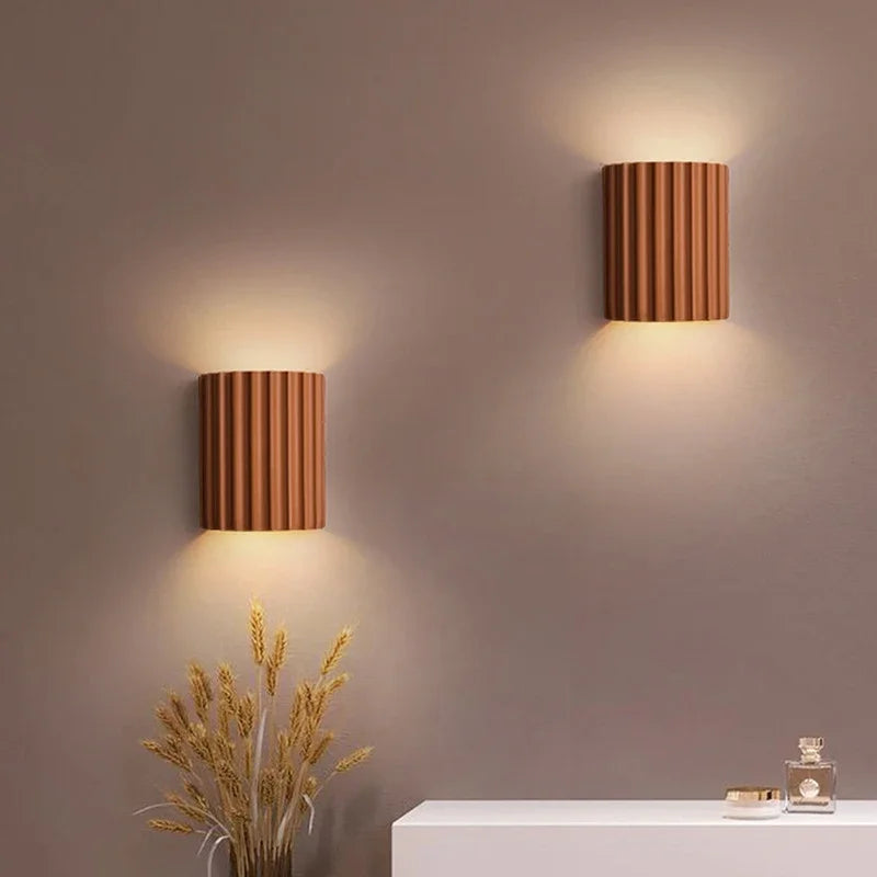 Nordic Modern Resin Wall Lamp - Sleek Wall Light