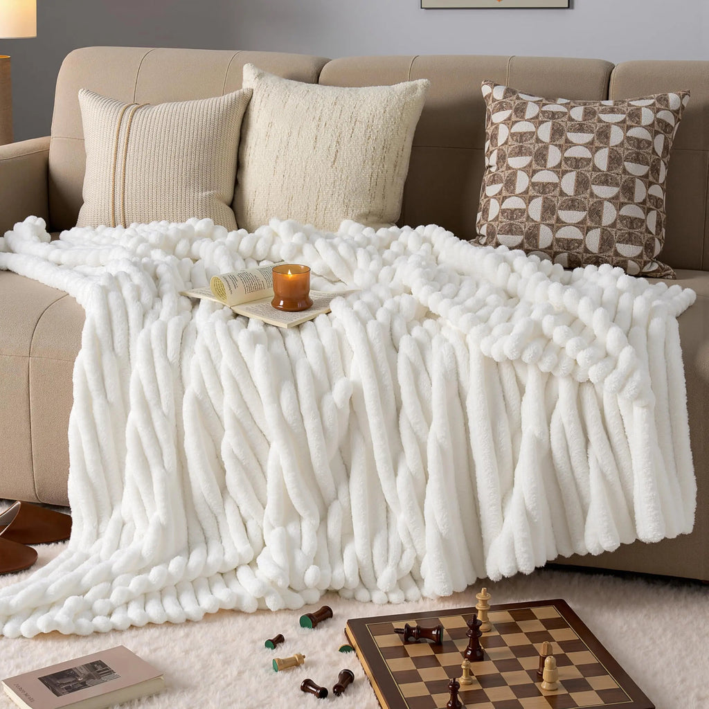 Luxury Soft Faux Rabbit Fur Throw Blanket, Fluffy and Warm Ideal for Spring and Autumn, Plaid Design