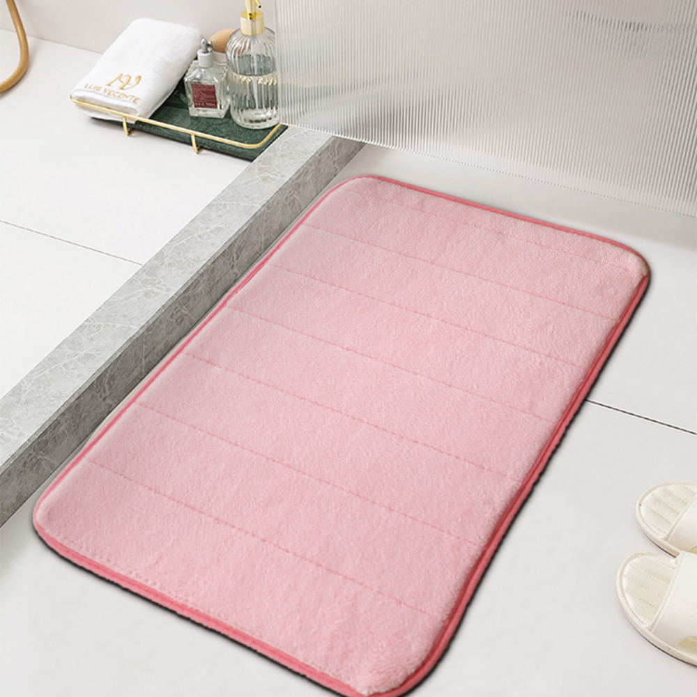 UltraSoft Absorbent Bath Mat – Plush Comfort, Quick-Dry