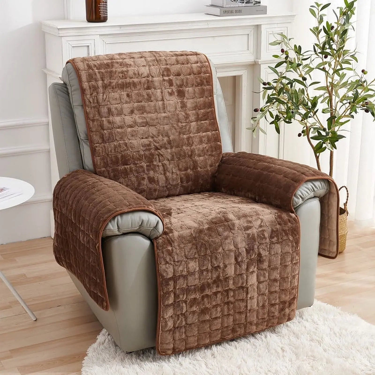 Washable Recliner Slipcover with Elastic Straps for Kids Pets and Daily Furniture Care