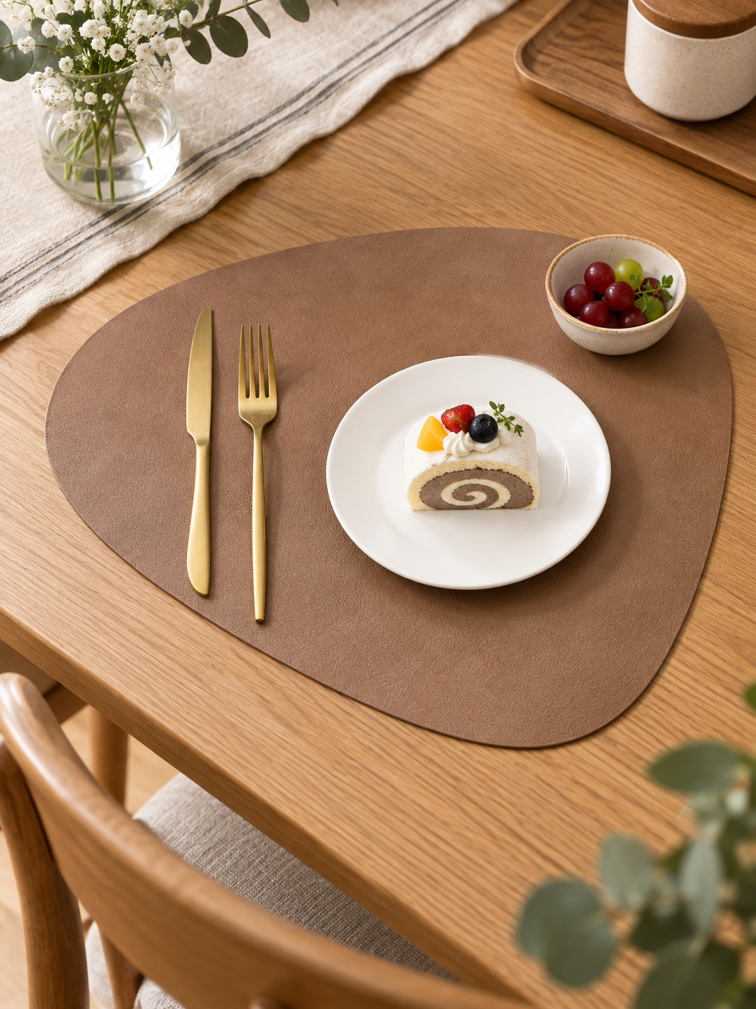 NordicDrop Faux Leather Placemats - Sleek, Easy-Care Dining Mats — product detail