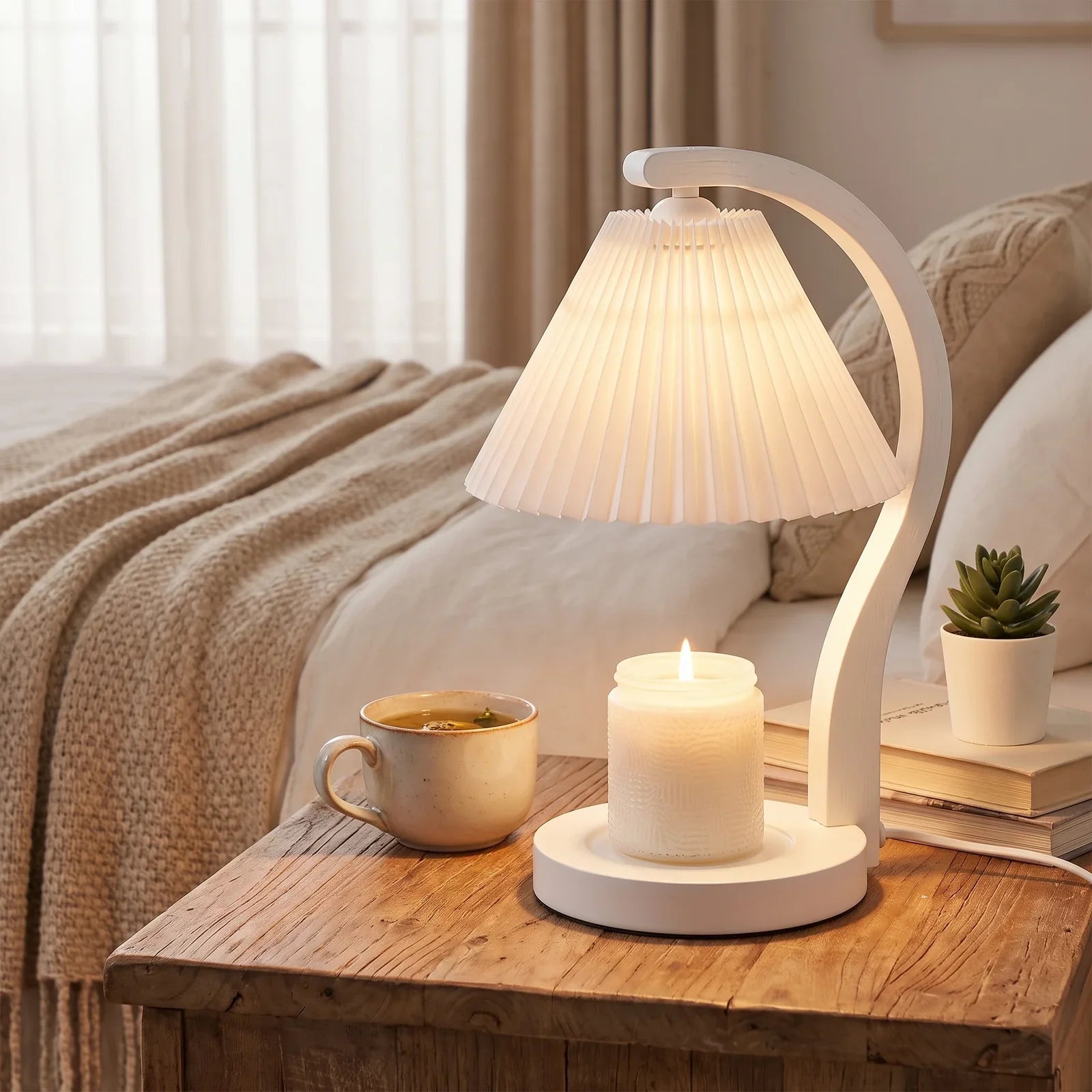 Vanessa Elegant Candle Warmer Lamp for Cozy, Fragrant Ambience