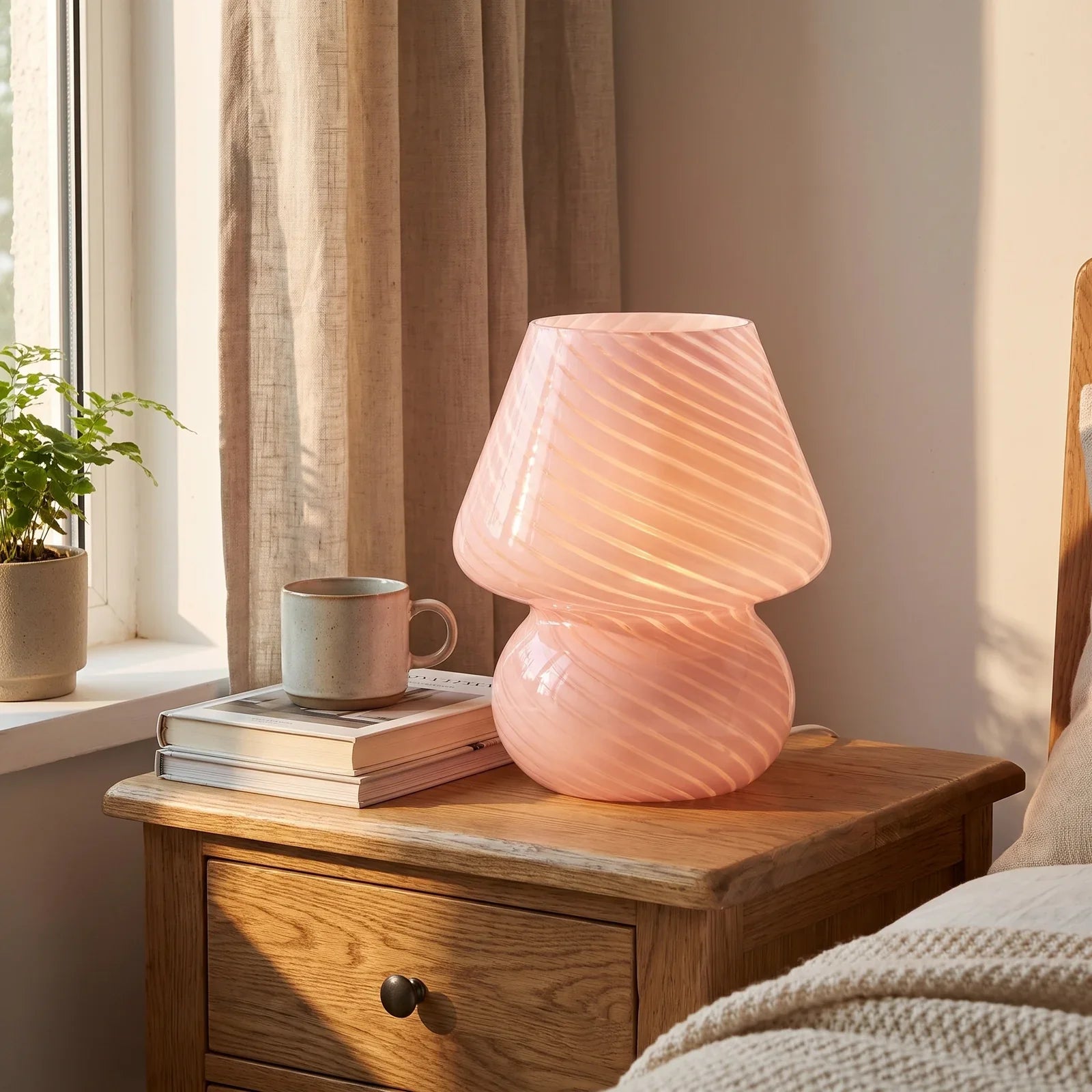 Elegant Murano-Style Glass Mushroom Table Lamp