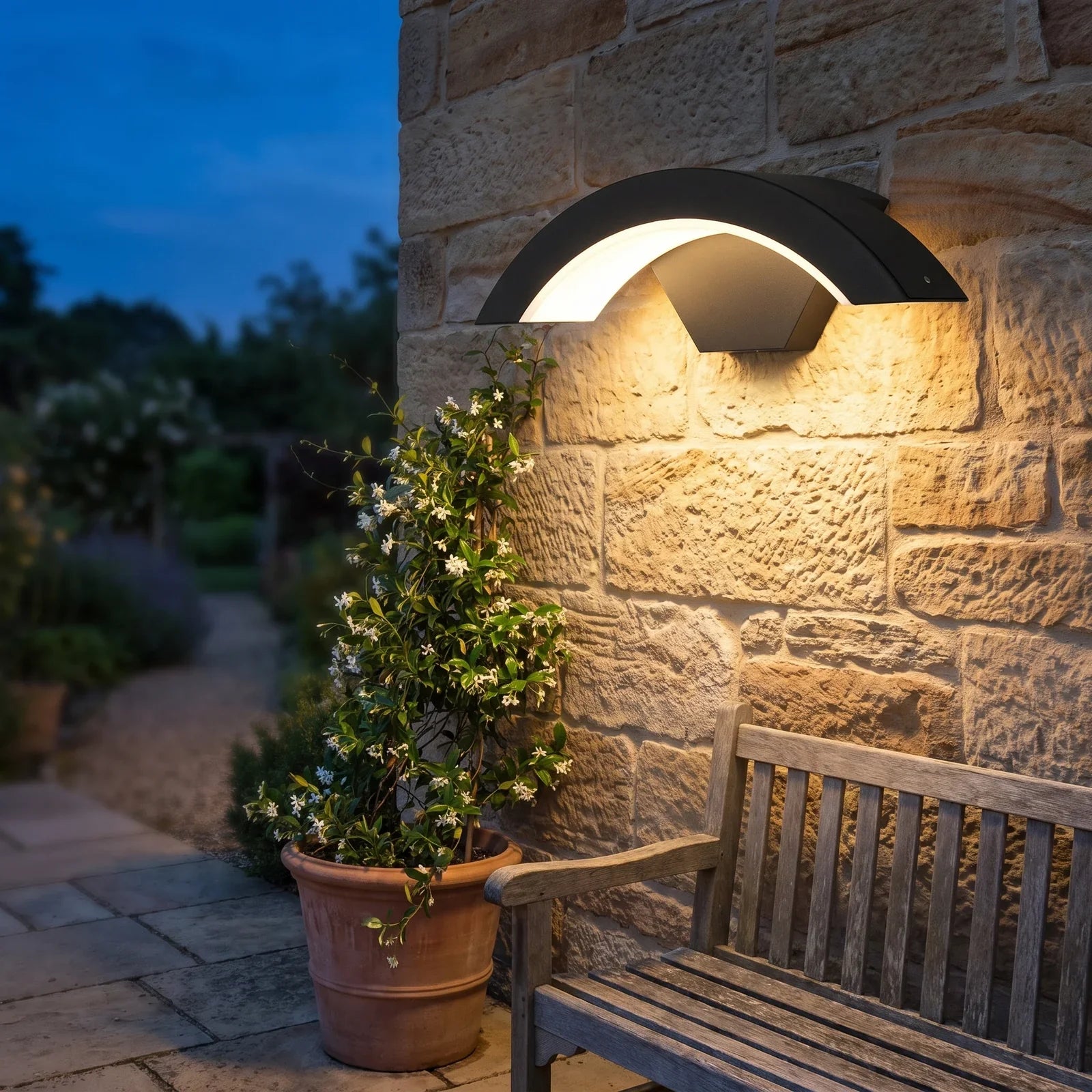 Sleek Modern Outdoor Wall Light - Weatherproof Exterior Lighting
