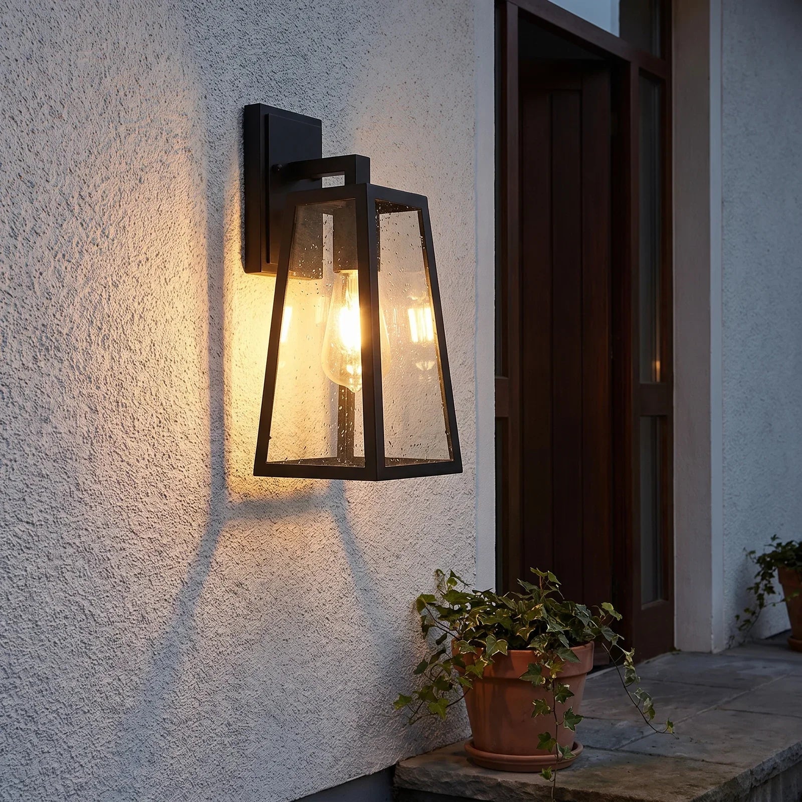 Verona Outdoor Wall Lantern