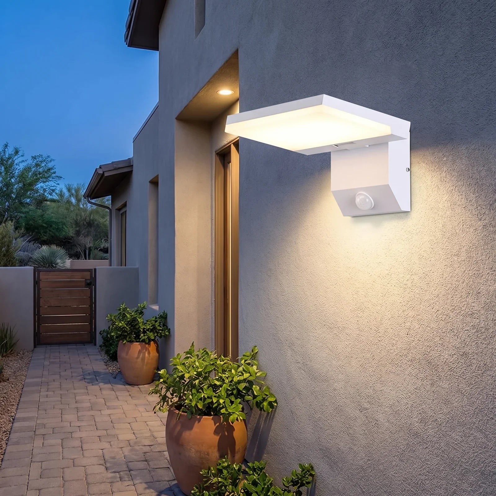 LumiFold Foldable Outdoor Wall Light