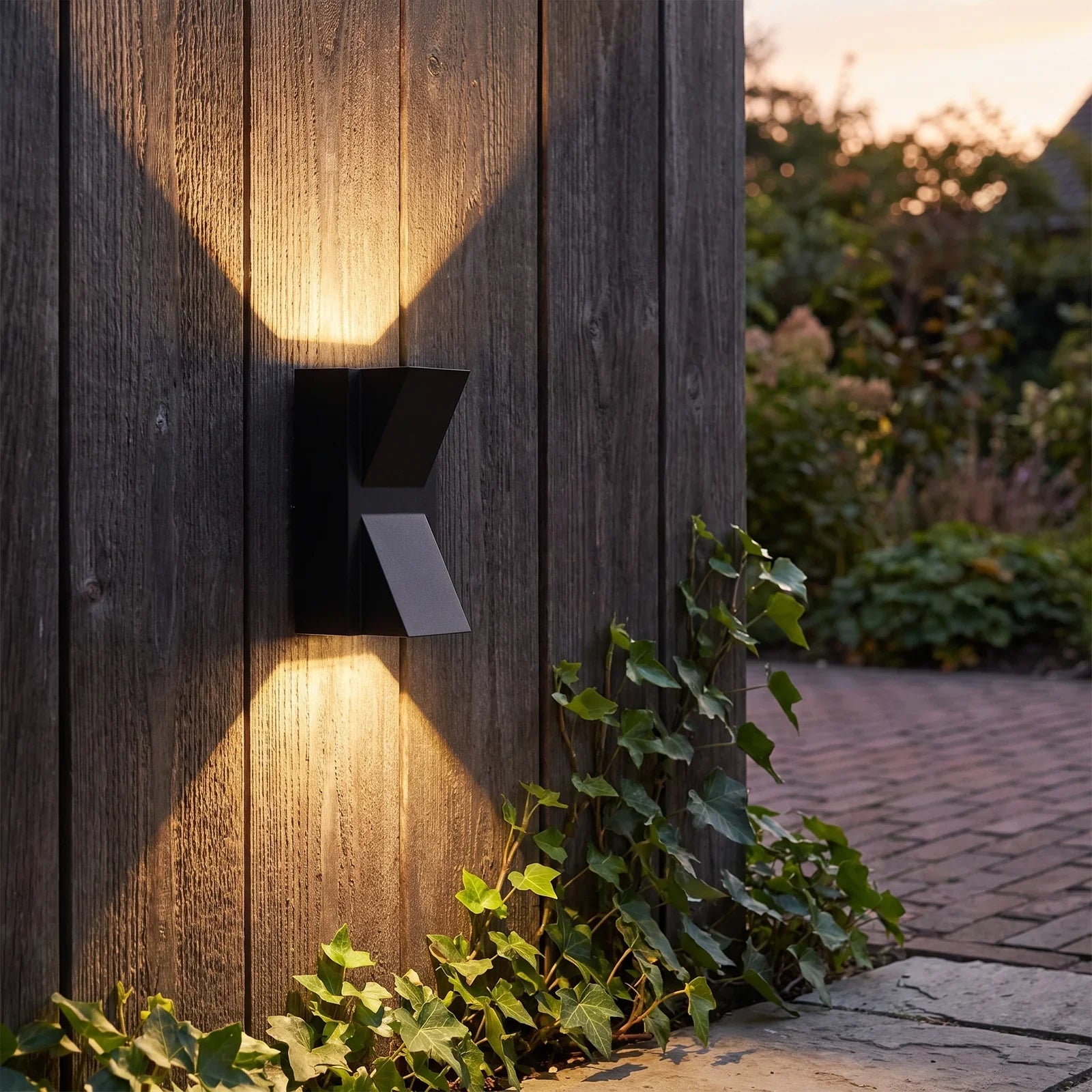 Contemporary LED Outdoor Wall Light — Energy-Efficient, Weatherproof Exterior Fixture