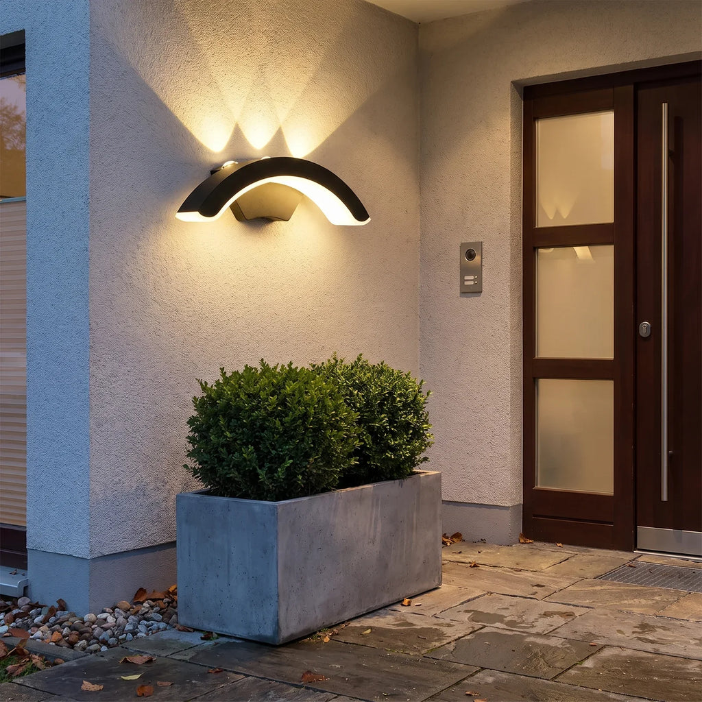 StormLite Outdoor Wall Light - Sleek, Weatherproof Exterior Lighting