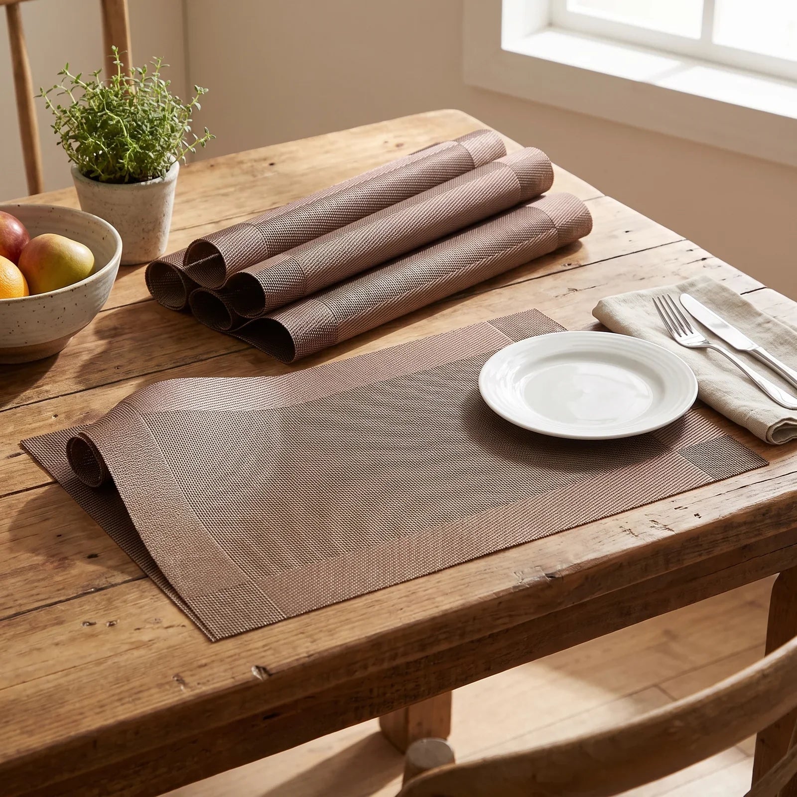 PlaciMat Woven PVC Placemats – Durable, Stylish Table Mats for Everyday Dining