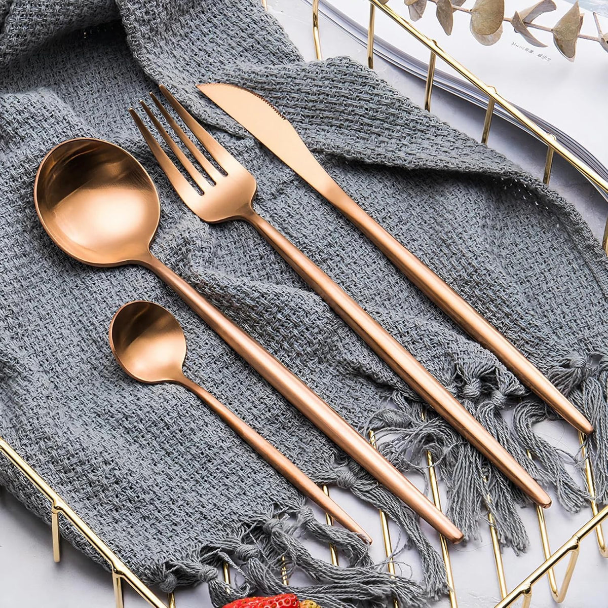 16 Piece Matte Cutlery Set 304 Stainless Steel Knife Fork Spoon Set for Kitchen Dining and Table Use