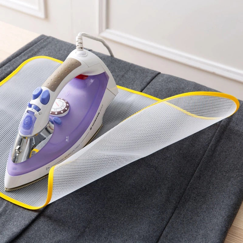 Heat-Resistant Mesh Ironing Mat Cover to Protect Clothes from Shine and Scorching, Suitable for Most Irons, Random Colors