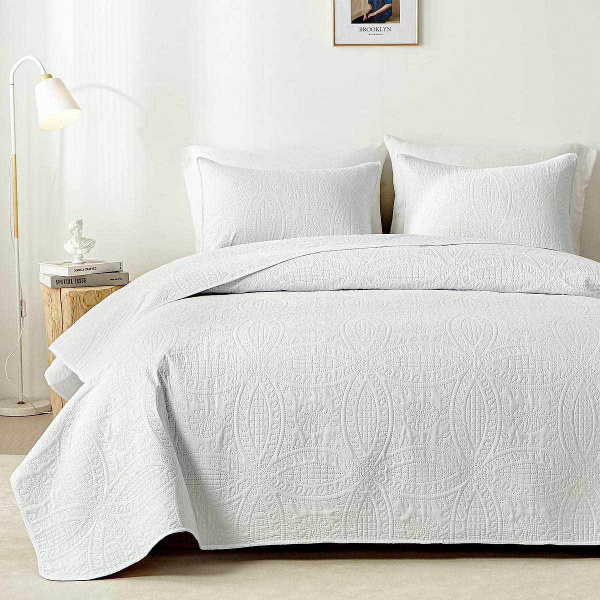 Blue Queen Quilt Set with Coin Pattern Lightweight Coverlet for All Season Bedroom Use Bedding Set