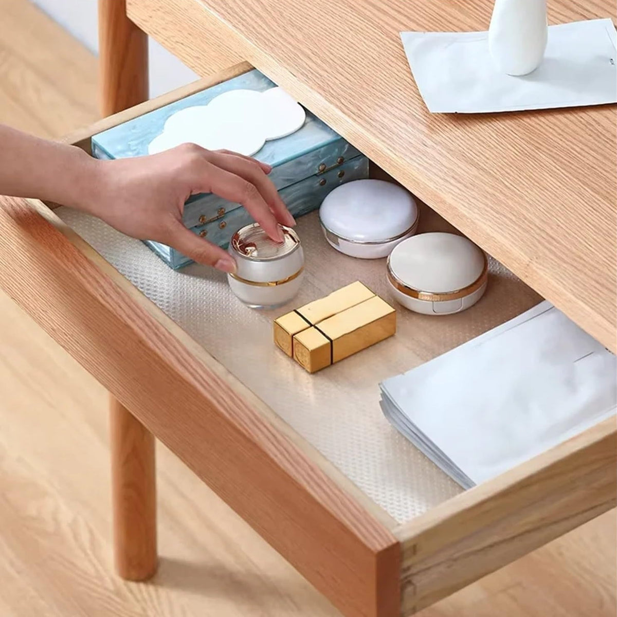 Waterproof Shelf Liner Roll with Non Adhesive EVA Design for Kitchen Cabinets Drawers and Refrigerator Shelves